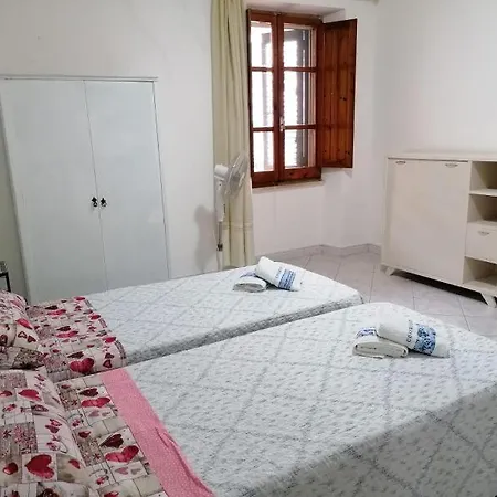 Casa Spaziosa E Deliziosa 오로세